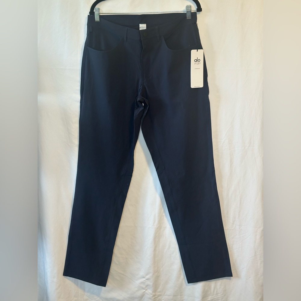 Alo Men’s Day and Night Pant Size 34R